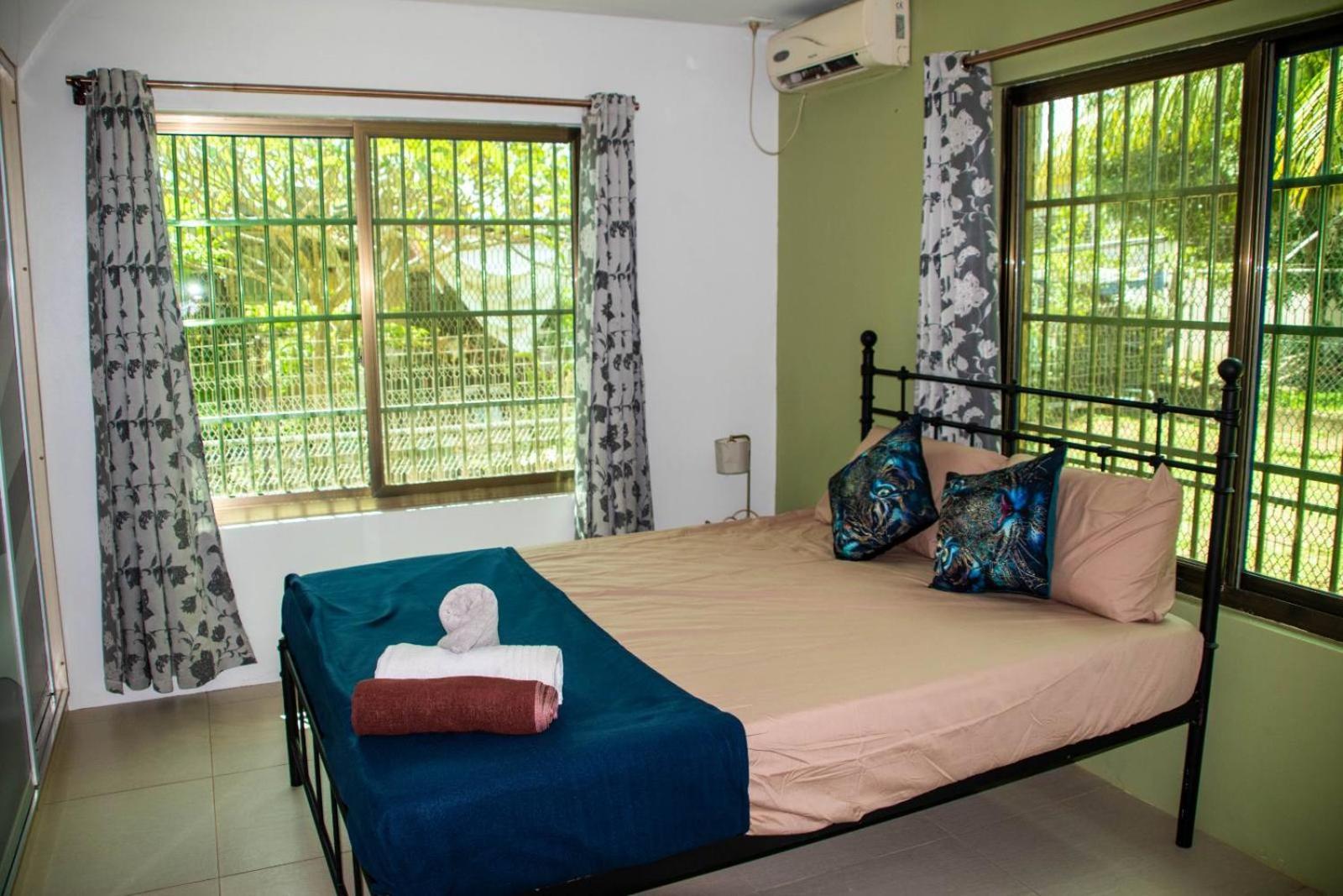 Fijian Homestay - 3 Bedroom House Nadi Ngoại thất bức ảnh